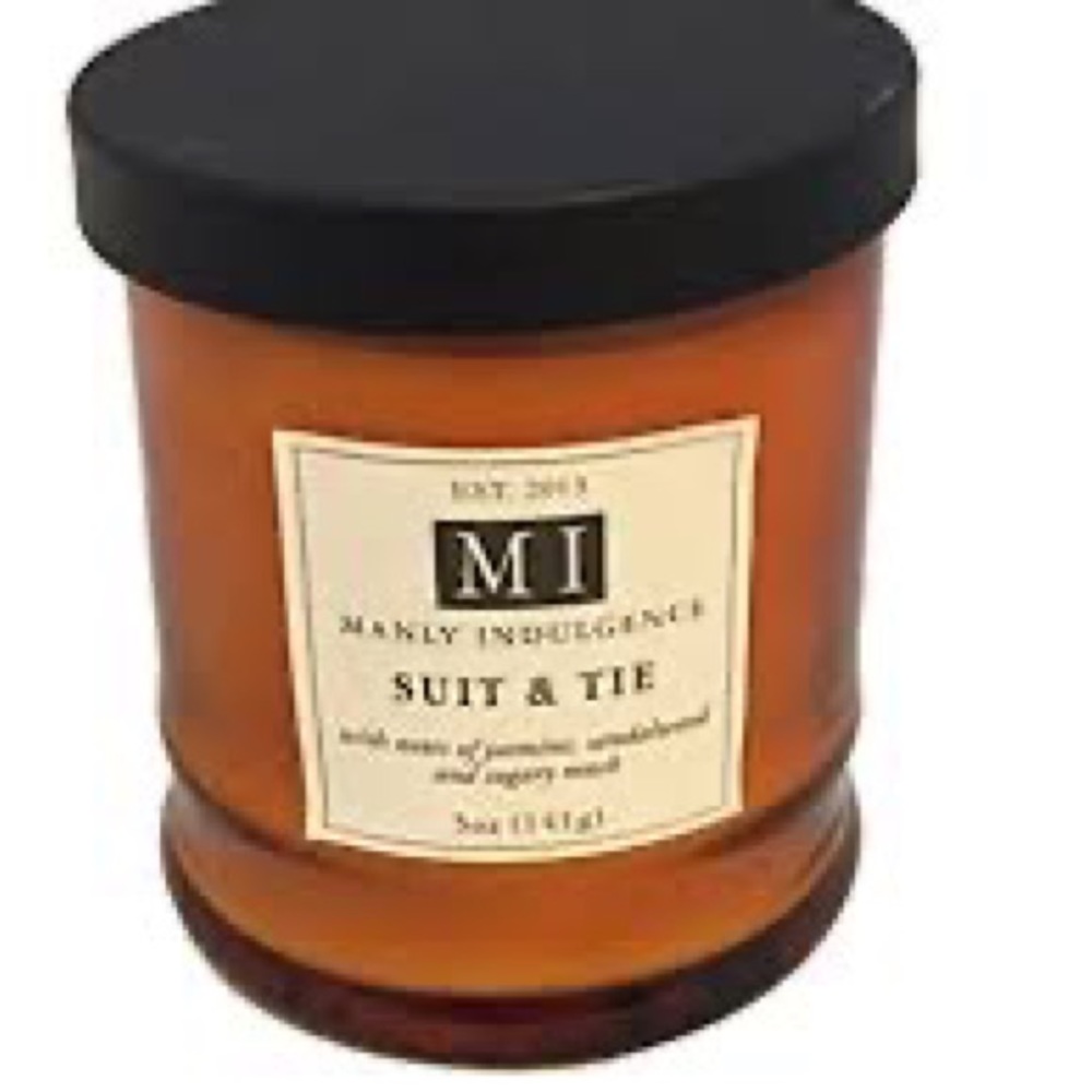 MANLY INDULGENCES Suit and Tie 5 oz Scented Candle NEW